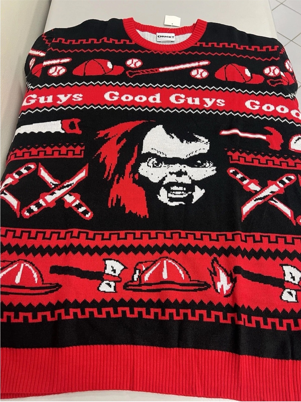 CHUCKY GOOD GUYS SWEATER. BRAND NEW. ADULT SIZE XXL